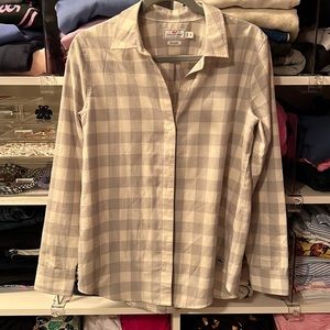 Vineyard Vines relaxed fit gray and cream buffalo check print